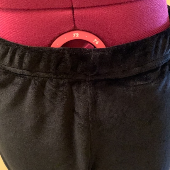 Shein Velvet pants with gather bottom of legs - Picture 2 of 10